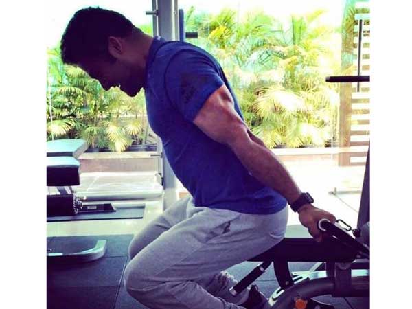  ఎన్టీఆర్ సిక్స్‌ప్యాక్‌ బాడీతో