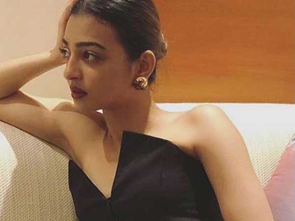  అంతా విప్పేస్తావా?