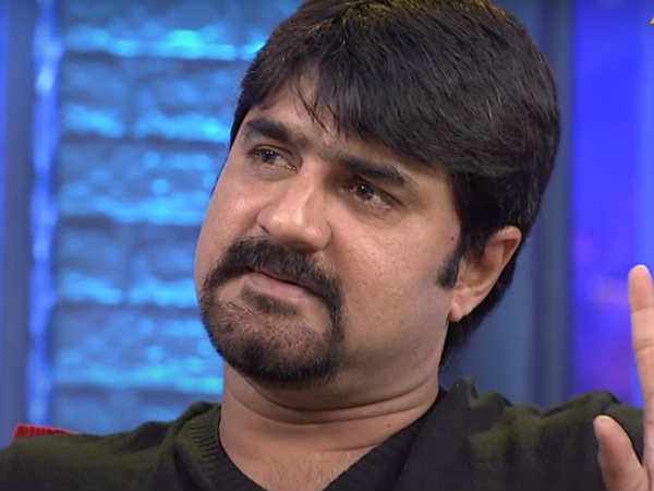  చెరువులోకి దూకి ఆత్మహత్య