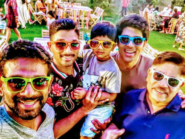 కొడుకు ఓవైపు, తల్లి మరో వైపు 