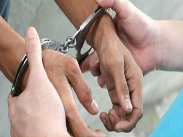 నకిలీ బంగారం తాకట్టుపెట్టి