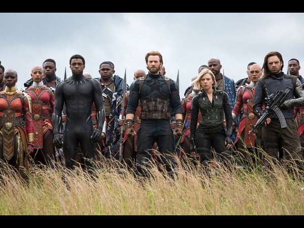  కళ్లుచెదిరేలా బుకింగ్స్