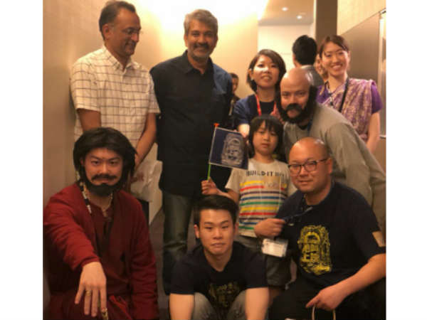 జపాన్ అభిమానులతో రాజమౌళి