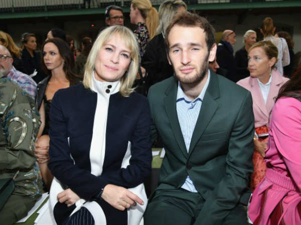 తీవ్రమైన నేరారోపణలతో