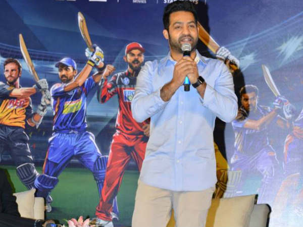 ఫేవరెట్ క్రికెటర్ సచిన్