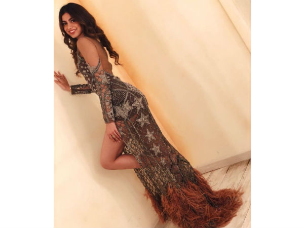 హీరోయిన్ గా జాన్వీ కపూర్ 