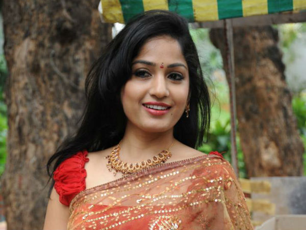 హీరోలు ఎందుకు మాట్లాడరు..