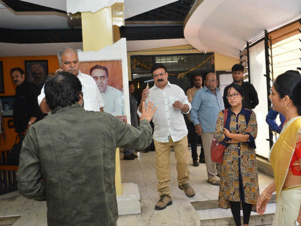  ఫిలిం చాంబర్లో తిష్టవేసిన పవన్ కళ్యాణ్