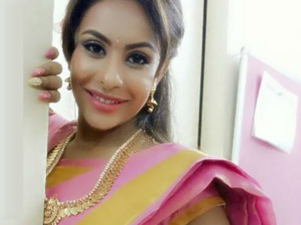 రంకు అంటగడతారా