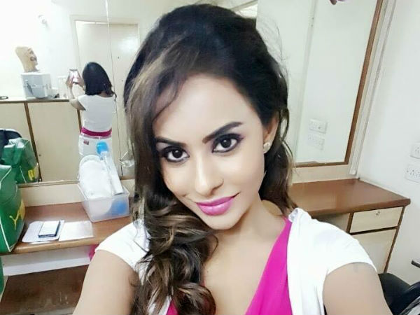 అది అవాస్తవం