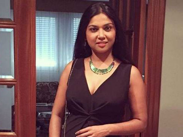 వర్థమాన నటి అనుభవం 