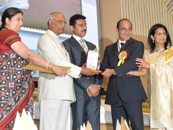  రాష్ట్రపతి చేతుల మీదుగా అవార్డు అందుకోవడం గొప్ప గౌరవం