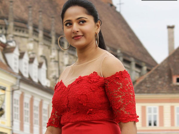 అనుష్కశెట్టి స్థానంలో