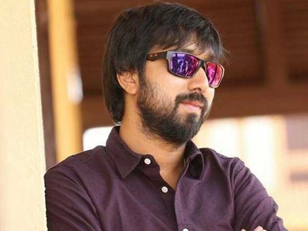  క్షణాల్లో పారిపోయాడు 