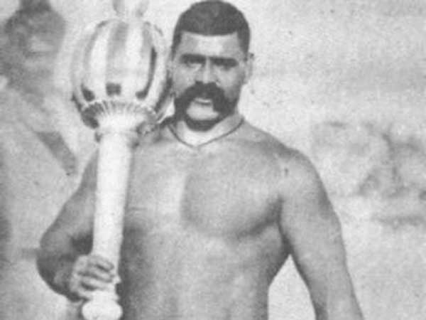 ప్రముఖ దర్శకుడితో సంప్రదింపులు