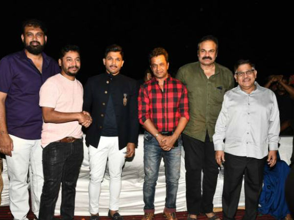 స్టేజీ వెనకాల జరిగిన గొడవ