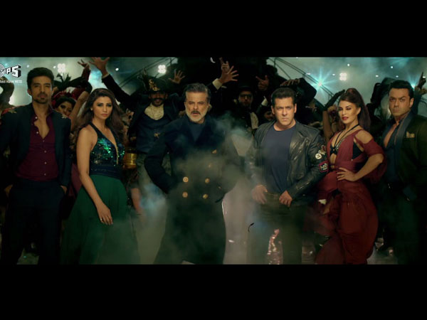 రేస్ సినిమా అంటే వారే... మీరు కాదు