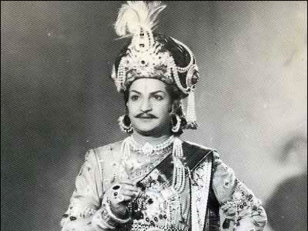 మొనగాడు ‘‘యన్. టి. ఆర్’’