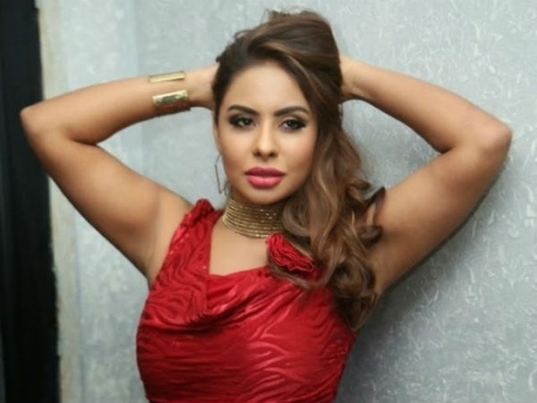  ఫ్యాన్స్‌కి పదవులు 