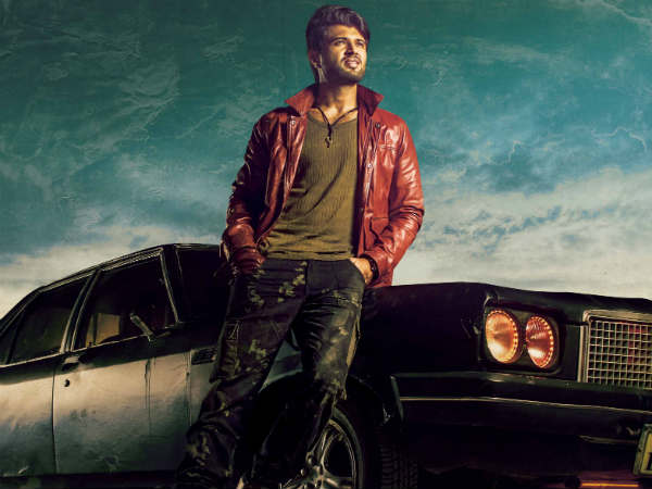 విజయ్ దేవరకొండ స్టైలే వేరు...