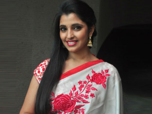 ఎనిమిదో కంటెస్ట్ గా యాంకర్ శ్యామల