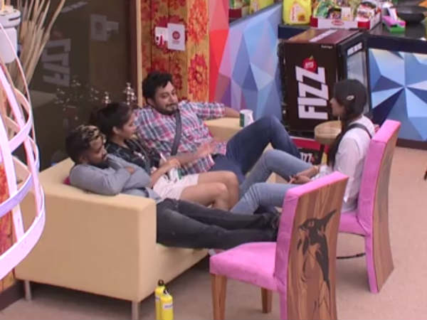 అర్ధరాత్రి దాగుడు మూతలు