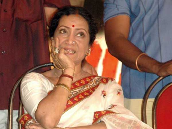 వాళ్లు అడుగు పెడితే దేవుడు పారిపోతాడు