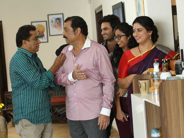 హాస్యం పండించిన నరేష్ 