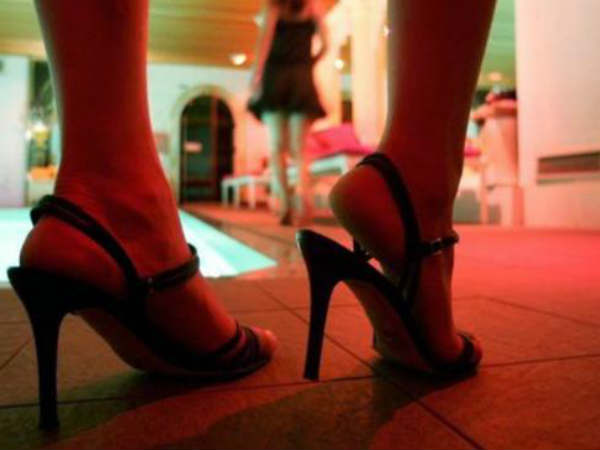 నేను రిచ్ కాదు