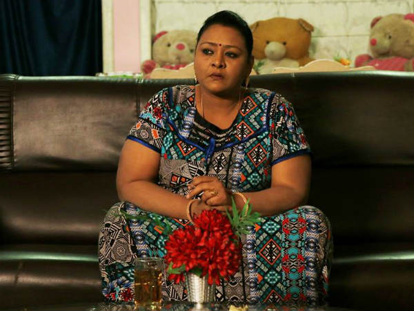  షకీలా చిత్రానికి ఆ టైటిల్ ఉండకూడదు 