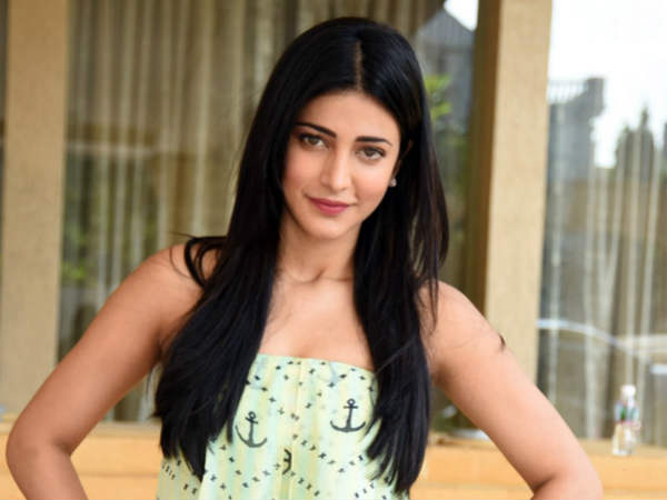 సంఘమిత్రంపై శృతి హాసన్ అసంతృప్తి