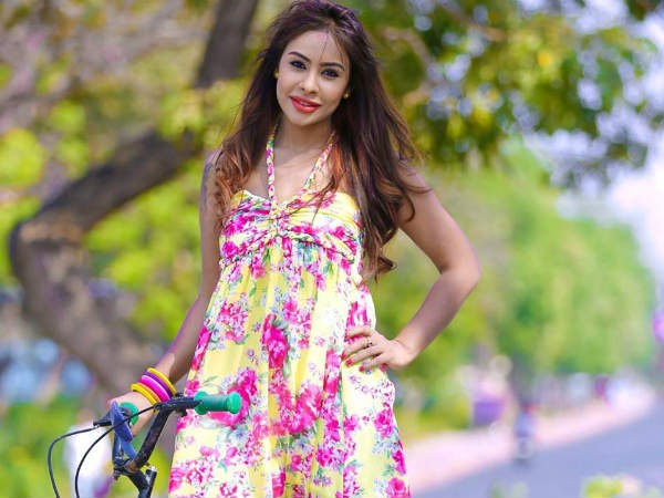 రంకు పురాణం అందరికీ తెలిసేలా...