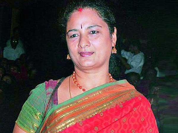 విజయ చాముండేశ్వరి గురించి