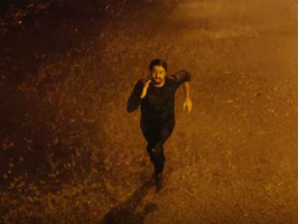 రోడ్ల మీదపడి అడ్డమైన 