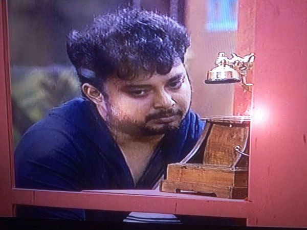 దీప్తి సునైనను సామ్రాట్ దారుణంగా