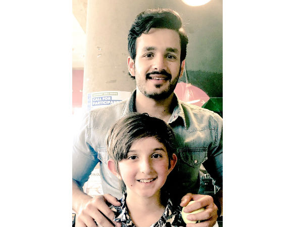 అఖిల్ సెట్స్‌కు బుజ్జి