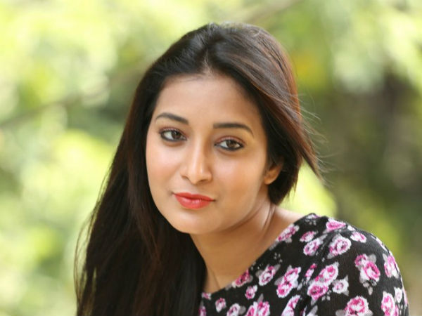 అక్కడొక మాట ఇక్కడొక మాట 