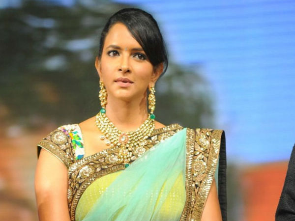 అధికారులు నన్ను ఆపారు