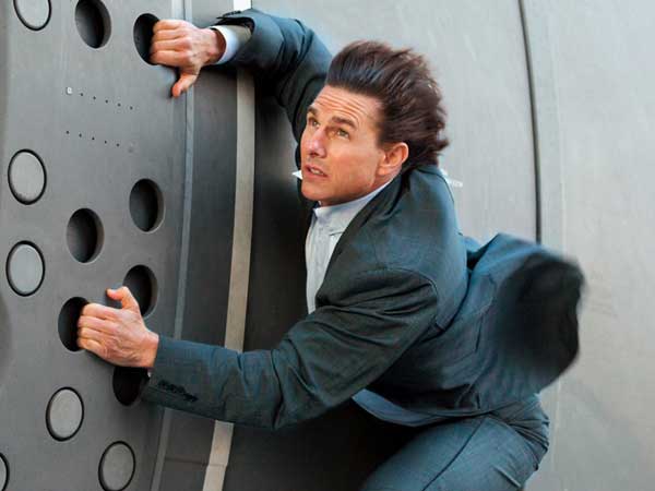 స్టంట్స్ చేసే క్రమంలో గాయాలు