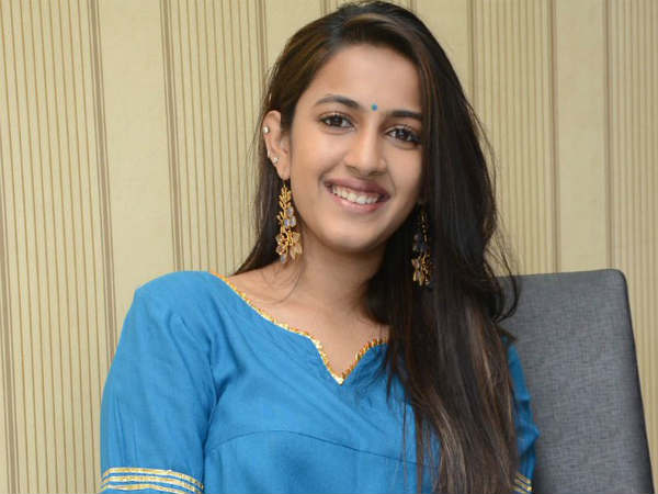 నాన్నకు సీరియస్‌గా వార్నింగ్