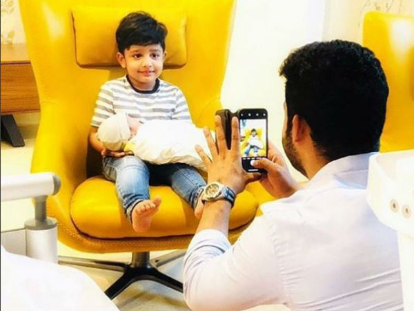 తమ్ముడితో అభయ్ రామ్