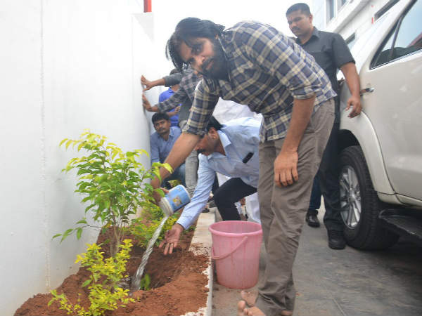 అభిమానులకు, జన సైనికులకు పిలుపు