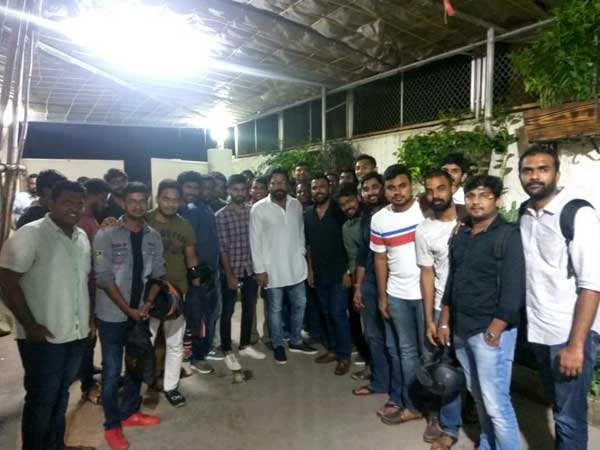 Tharun Bhascker met director Rajkumar Hirani 