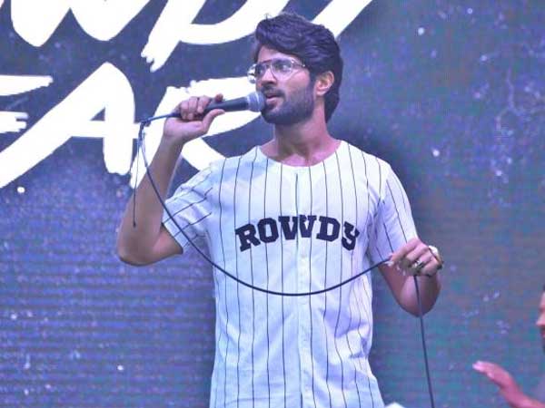  చాలా మంది డబ్బులు పెట్టమని అడిగేవారు