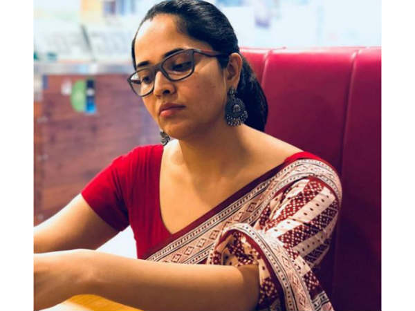 మిమ్మల్ని చూస్తుంటే సిగ్గేస్తోంది