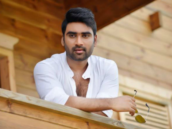 తల పగిలి పోతోంది 