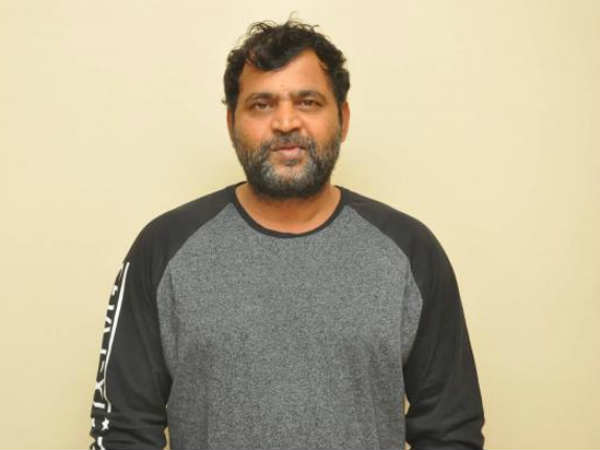 అదే స్టోరీని బాహుబలిగా తీశారు