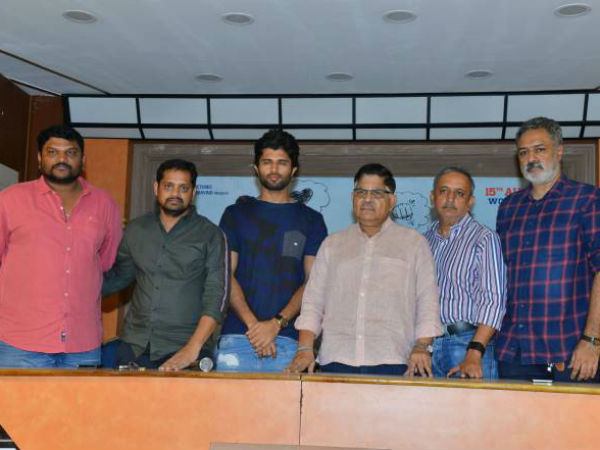  ఇండస్ట్రీని వదిలేయాలని 