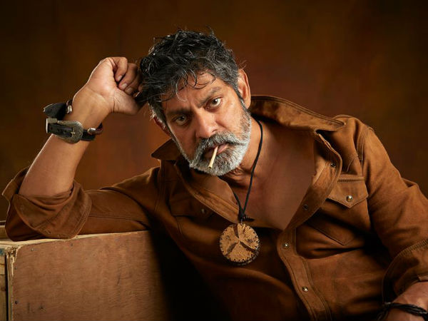 ఆ వెదవలతో నాకు సంబంధం లేదు