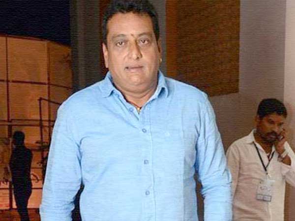 పెద్ద మనిషితనం తీసుకోవాలి